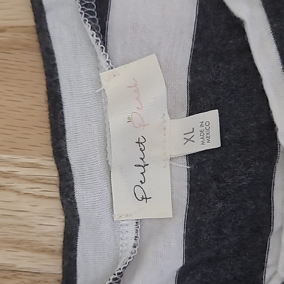 Baseball hem stripe tee - Picture 2 of 2